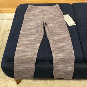 Lulu lemon align crop 21” size 6